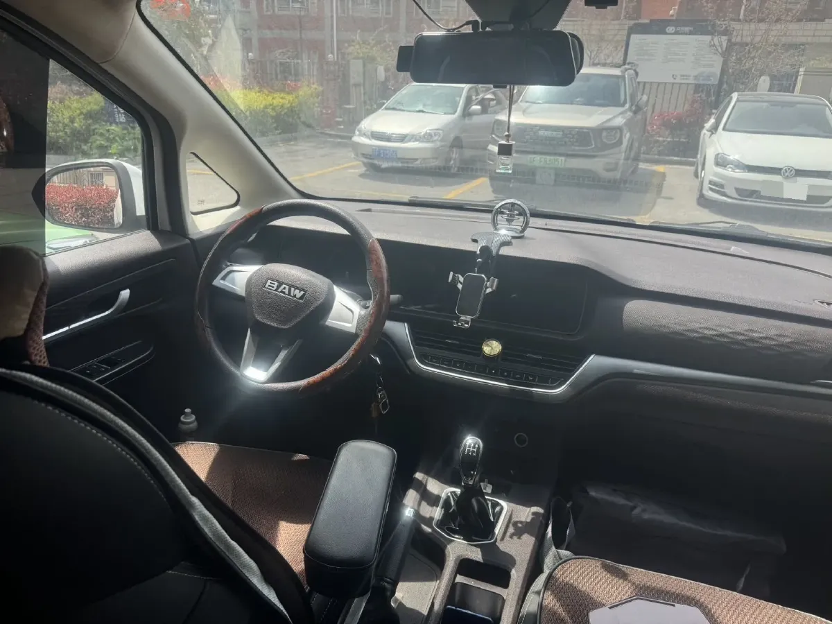 2023 BAW RuiSheng Trump M7 2.0L 144HP L4 8AT,autocango,china used car exporter,china ev exporter,chinese used car exporter,chinese used ev exporter