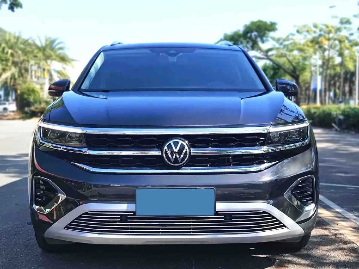 2022 Volkswagen Talagon 2.0T 220HP L4 7DCT,autocango,china used car exporter,china ev exporter,chinese used car exporter,chinese used ev exporter
