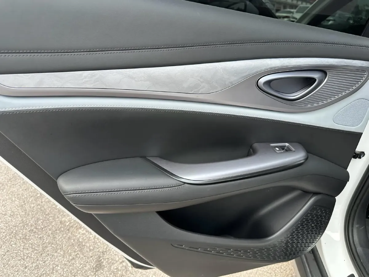 2023 BYD Seal 1.5T 139HP L4 E-CVT PHEV 17.6KWH,autocango,china used car exporter,china ev exporter,chinese used car exporter,chinese used ev exporter