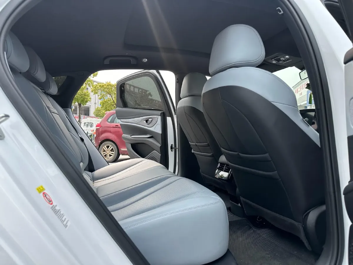 2023 BYD Seal 1.5T 139HP L4 E-CVT PHEV 17.6KWH,autocango,china used car exporter,china ev exporter,chinese used car exporter,chinese used ev exporter