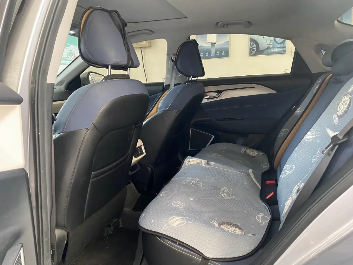 2022 Geely Emgrand L HiP 1.5T 181HP L4 3DHT PHEV 15.5KWH,autocango,china used car exporter,china ev exporter,chinese used car exporter,chinese used ev exporter