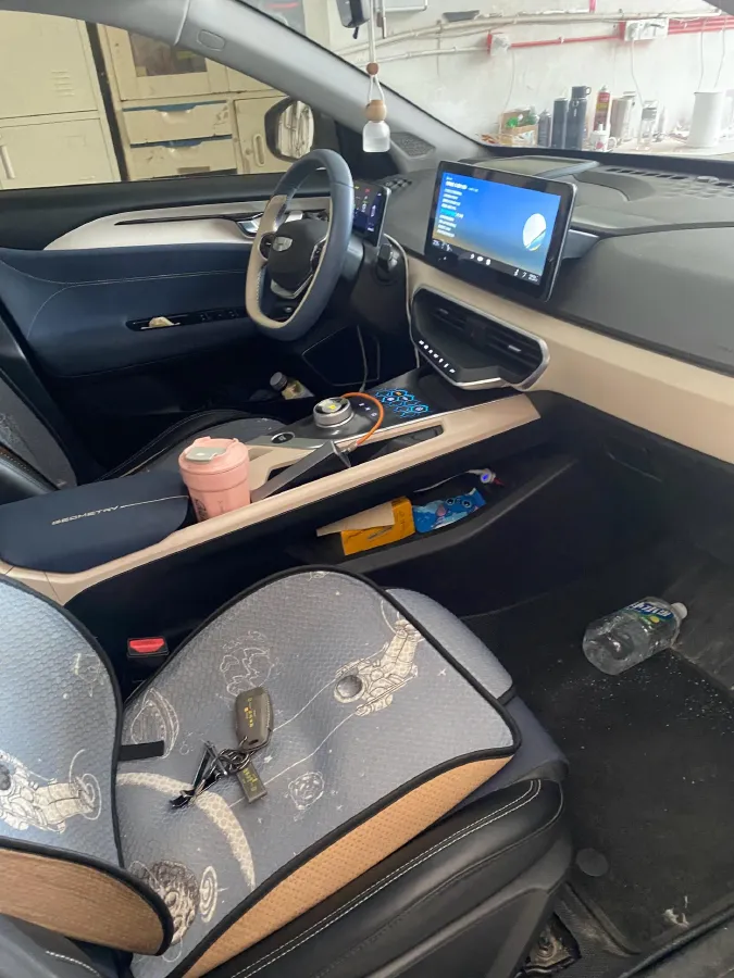 2022 Geely Emgrand L HiP 1.5T 181HP L4 3DHT PHEV 15.5KWH,autocango,china used car exporter,china ev exporter,chinese used car exporter,chinese used ev exporter