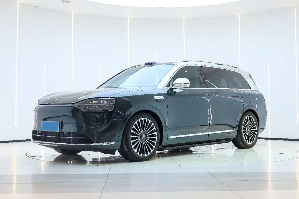 2025 AITO AITO M9 REEV 160HP REEV 52KWH,autocango,china used car exporter,china ev exporter,chinese used car exporter,chinese used ev exporter