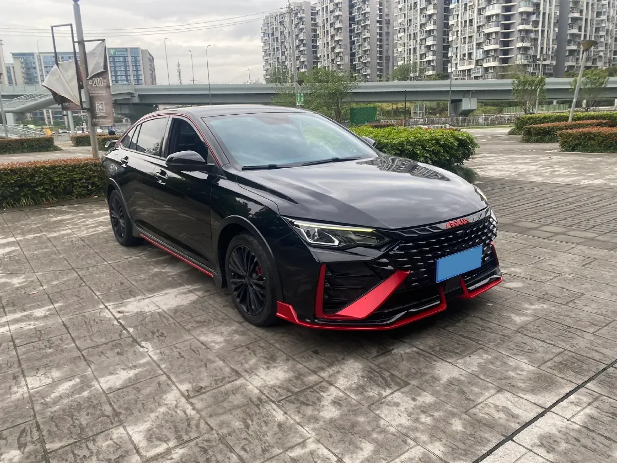 2021 DongFeng Aeolus YiXuan MAX 1.5T 190HP L4 7DCT,autocango,china used car exporter,china ev exporter,chinese used car exporter,chinese used ev exporter