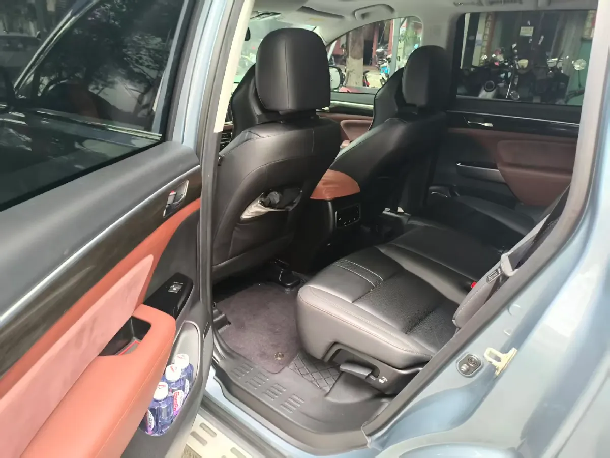 2017 GAC Trumpchi GS8 2.0T 201HP L4 6AT,autocango,china used car exporter,china ev exporter,chinese used car exporter,chinese used ev exporter