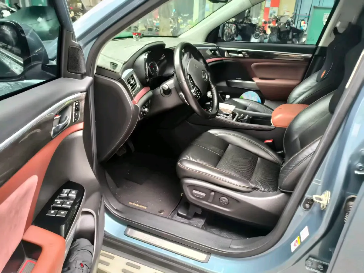 2017 GAC Trumpchi GS8 2.0T 201HP L4 6AT,autocango,china used car exporter,china ev exporter,chinese used car exporter,chinese used ev exporter