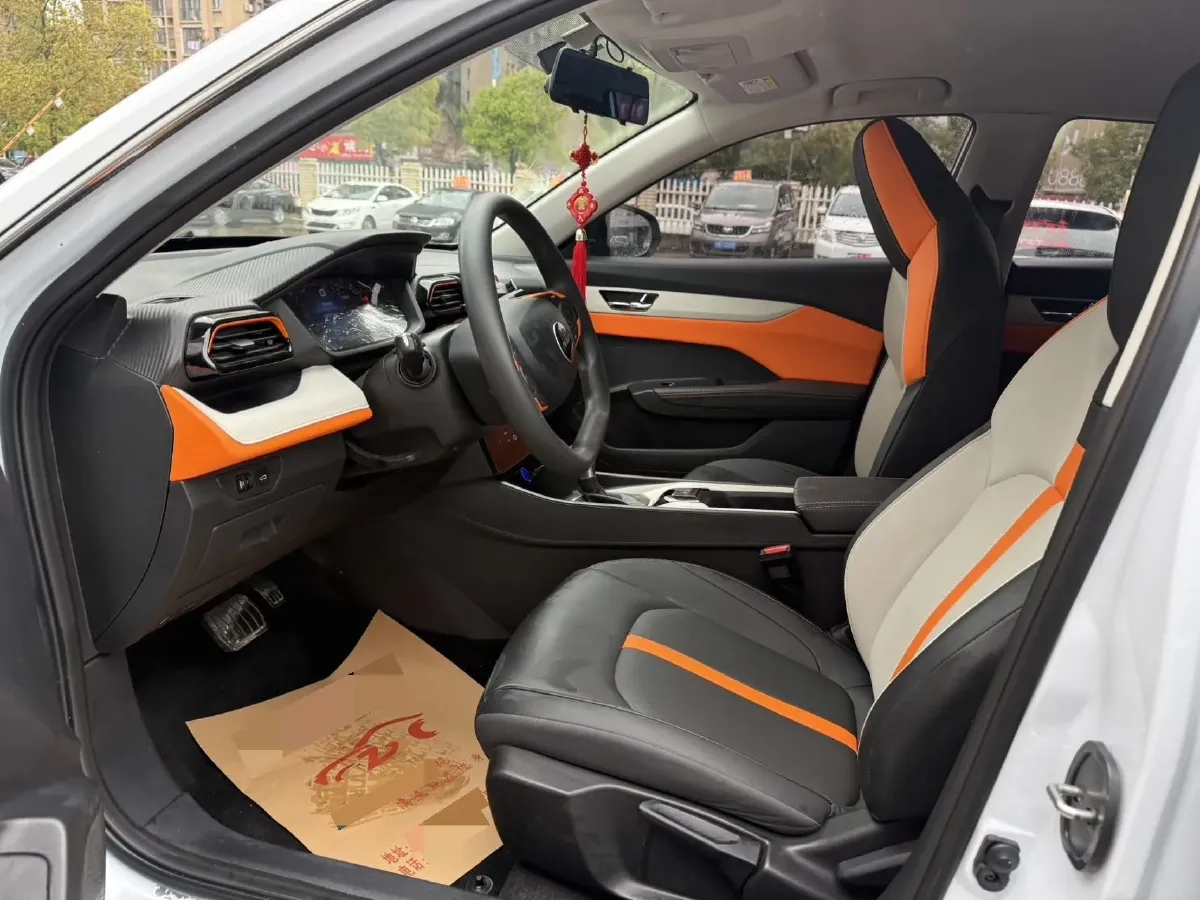 2023 DongFeng Aeolus YiXuan 1.5L 125HP L4 6DCT,autocango,china used car exporter,china ev exporter,chinese used car exporter,chinese used ev exporter