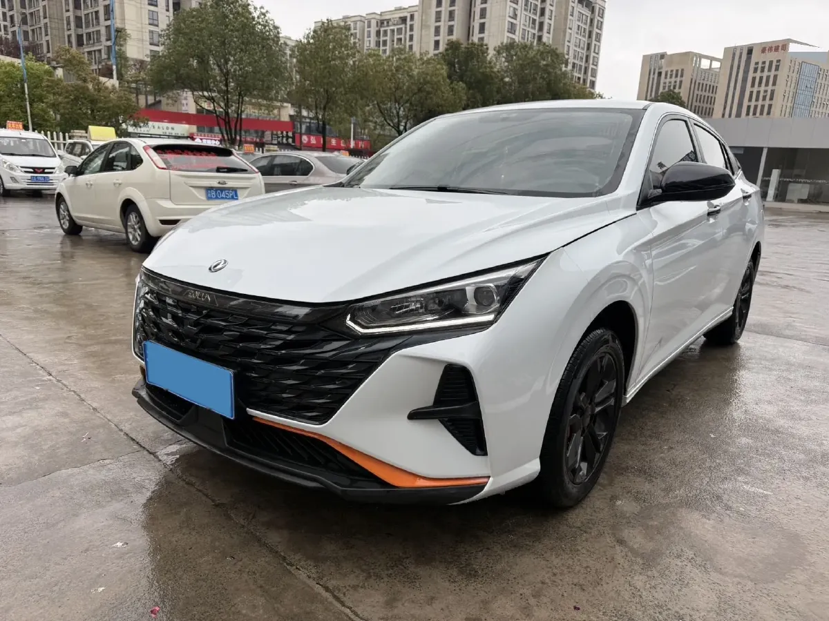 2023 DongFeng Aeolus YiXuan 1.5L 125HP L4 6DCT,autocango,china used car exporter,china ev exporter,chinese used car exporter,chinese used ev exporter