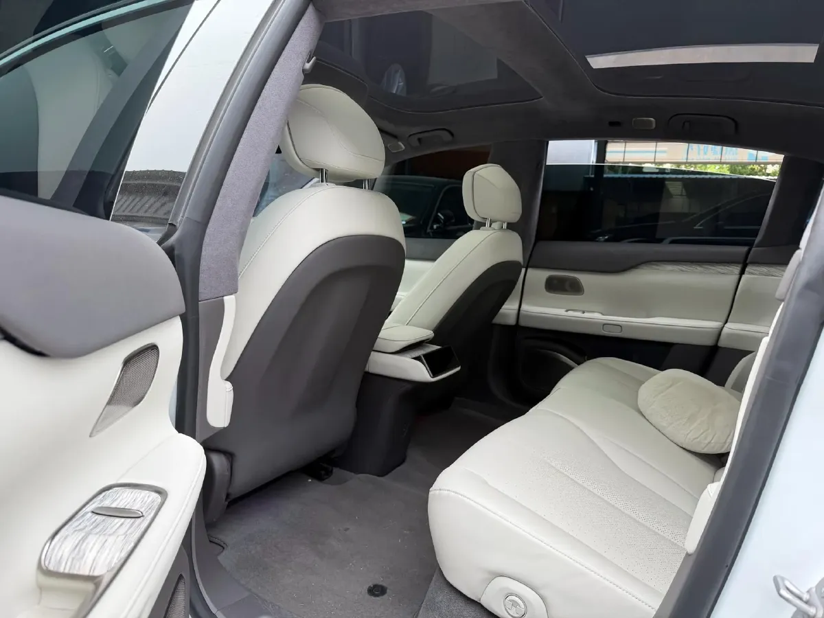 2023 NIO EC7 BEV 75KWH,autocango,china used car exporter,china ev exporter,chinese used car exporter,chinese used ev exporter