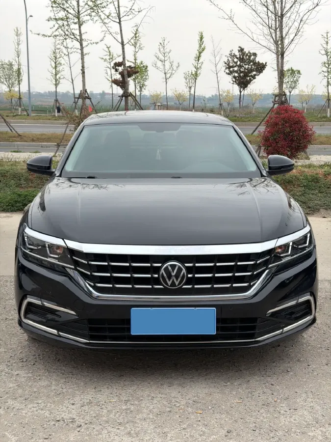 2021 Volkswagen Passat 2.0T 186HP L4 7DCT,autocango,china used car exporter,china ev exporter,chinese used car exporter,chinese used ev exporter