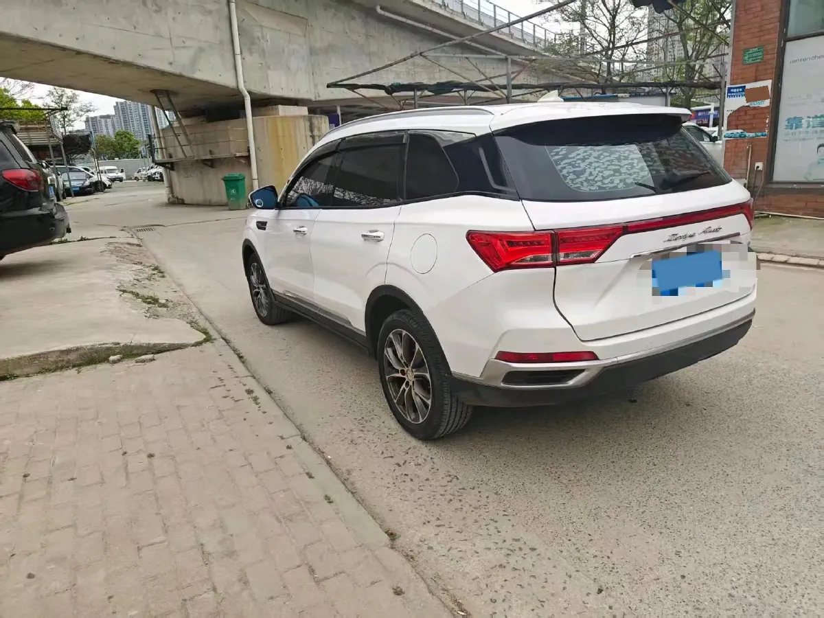 2018 Zotye T500 1.5T 156HP L4 6AT,autocango,china used car exporter,china ev exporter,chinese used car exporter,chinese used ev exporter