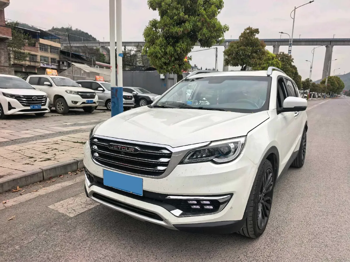 2018 Jetour X70 1.5T 147HP L4 5MT,autocango,china used car exporter,china ev exporter,chinese used car exporter,chinese used ev exporter