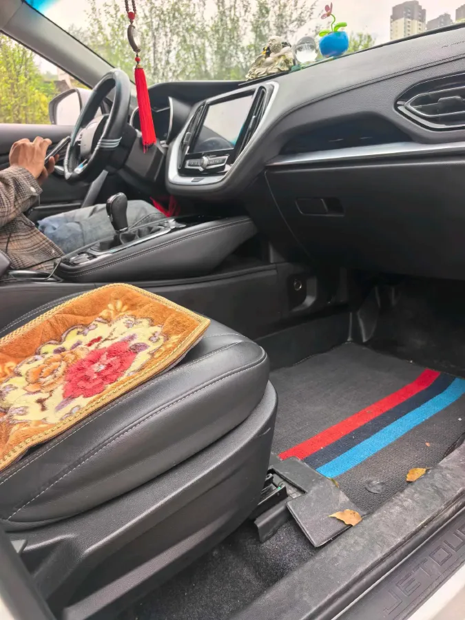 2018 Jetour X70 1.5T 147HP L4 5MT,autocango,china used car exporter,china ev exporter,chinese used car exporter,chinese used ev exporter