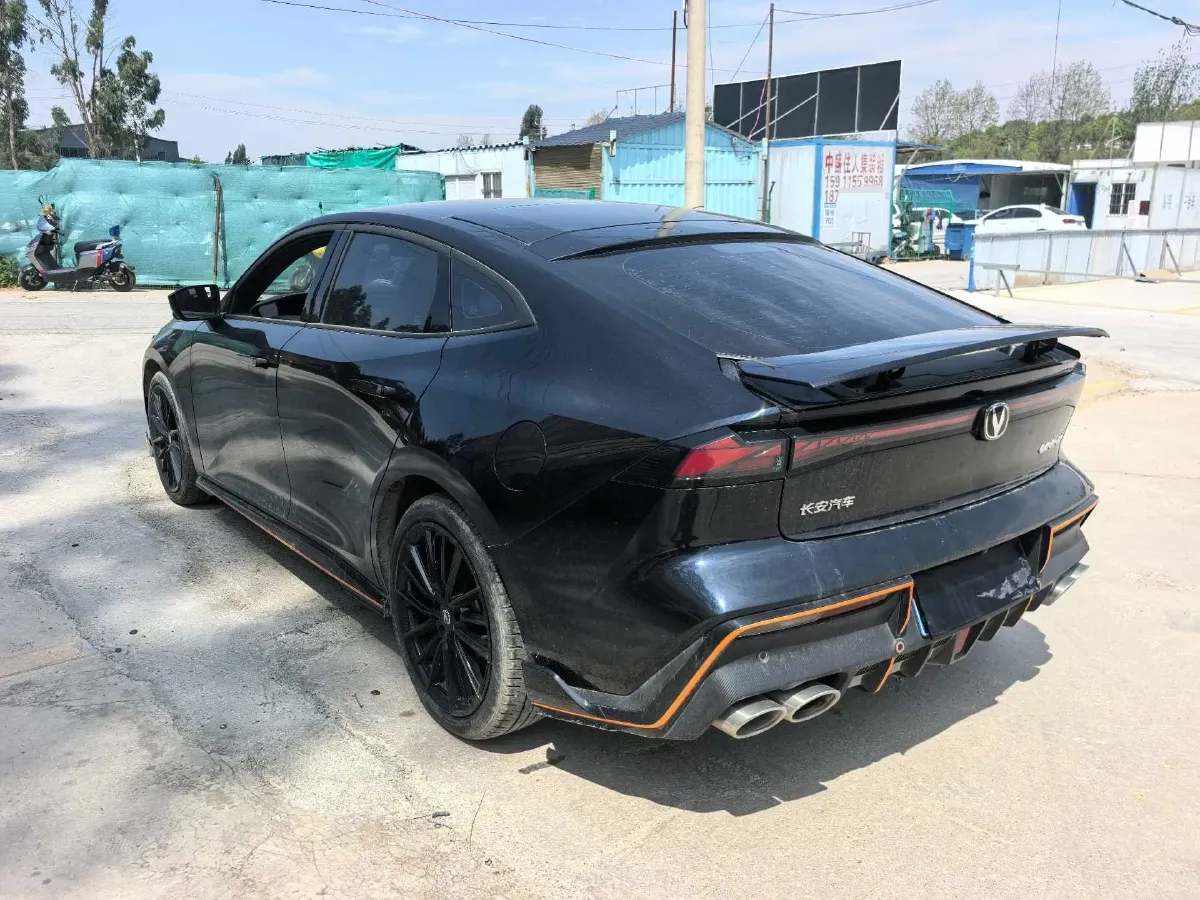 2023 ChangAn UNI-V 1.5T 188HP L4 7DCT,autocango,china used car exporter,china ev exporter,chinese used car exporter,chinese used ev exporter