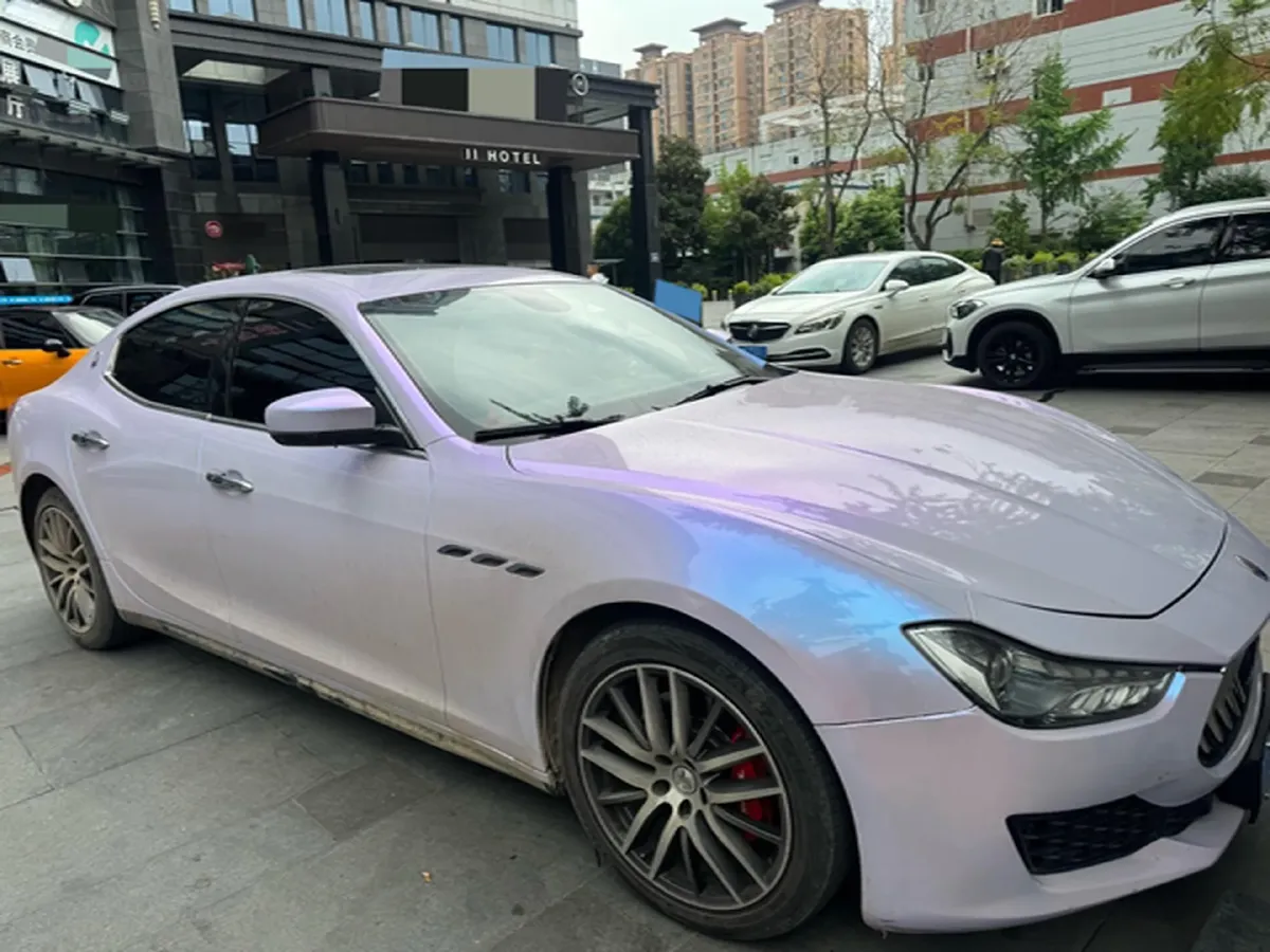 2021 Maserati Ghibli 2.0T 330HP L4 8AT,autocango,china used car exporter,china ev exporter,chinese used car exporter,chinese used ev exporter