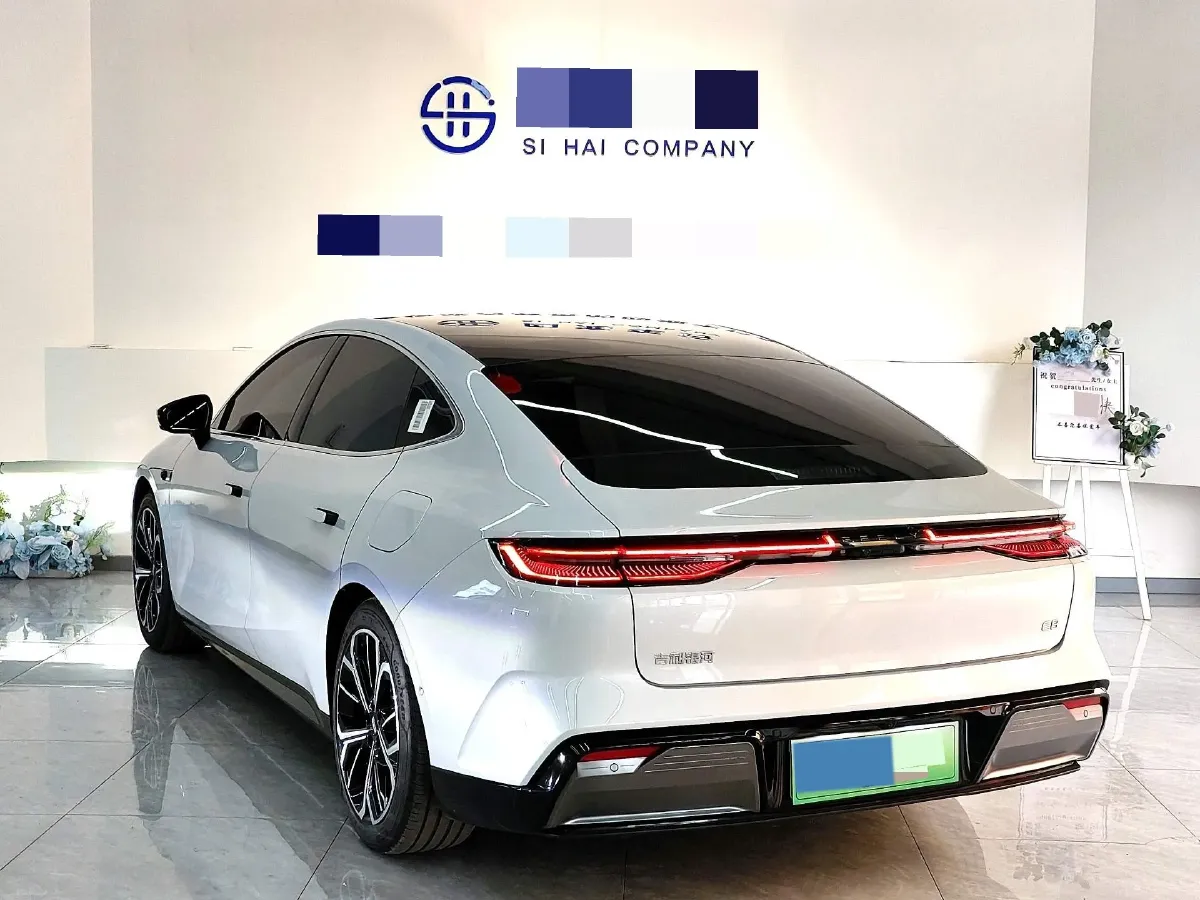 2025 Geely Galaxy E8 BEV 76KWH,autocango,china used car exporter,china ev exporter,chinese used car exporter,chinese used ev exporter