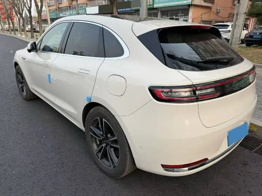 2025 AITO AITO M5 1.5T 152HP L4 REEV 42KWH,autocango,china used car exporter,china ev exporter,chinese used car exporter,chinese used ev exporter