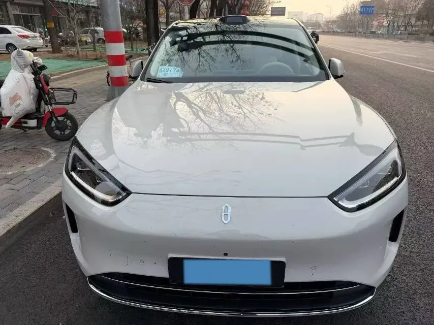 2025 AITO AITO M5 1.5T 152HP L4 REEV 42KWH,autocango,china used car exporter,china ev exporter,chinese used car exporter,chinese used ev exporter