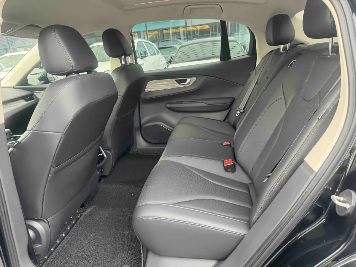 2024 HongQi E-QM5 BEV 72KWH,autocango,china used car exporter,china ev exporter,chinese used car exporter,chinese used ev exporter