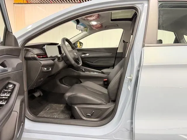 2024 Geely Binray 1.5T 181HP L4 7DCT,autocango,china used car exporter,china ev exporter,chinese used car exporter,chinese used ev exporter