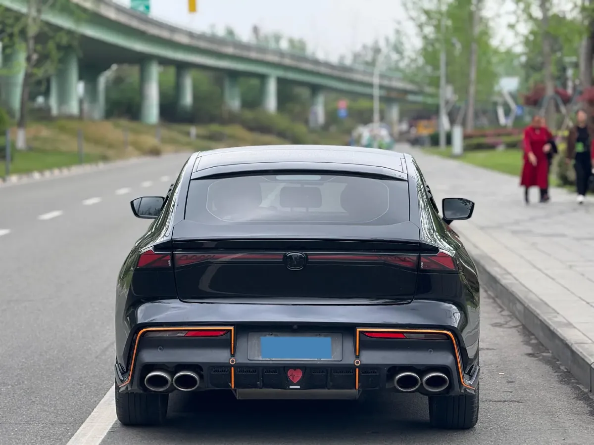 2022 ChangAn UNI-V 1.5T 188HP L4 7DCT,autocango,china used car exporter,china ev exporter,chinese used car exporter,chinese used ev exporter