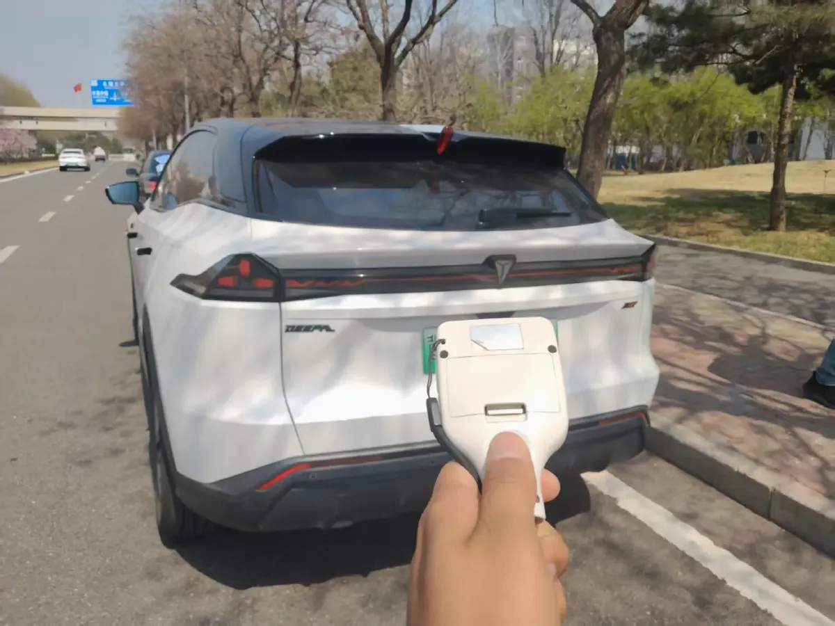 2023 Deepal S07 1.5L 95HP L4 REEV 31.73KWH,autocango,china used car exporter,china ev exporter,chinese used car exporter,chinese used ev exporter