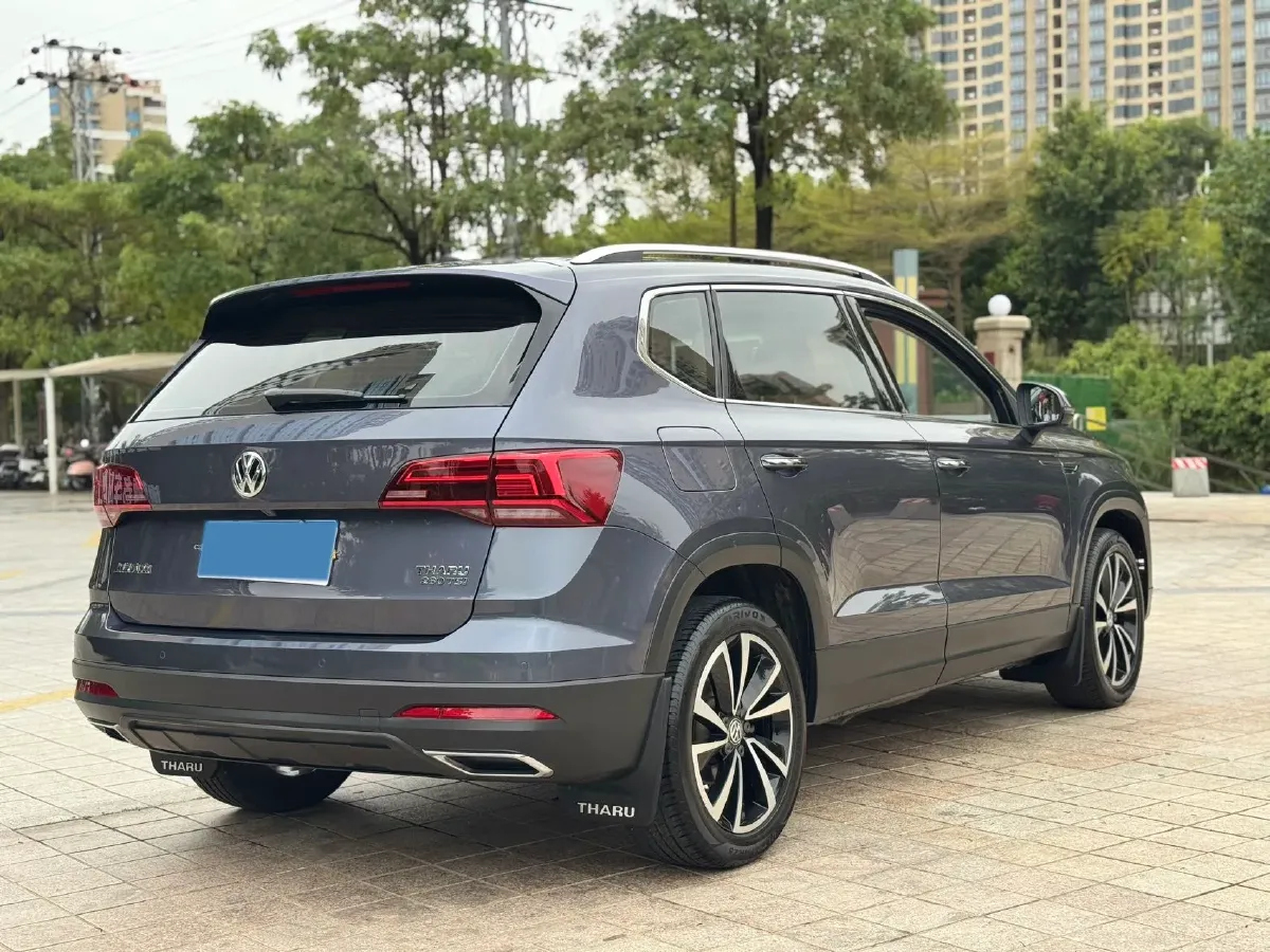 2019 MINI MINI 1.5T 102HP L3 7DCT,autocango,china used car exporter,china ev exporter,chinese used car exporter,chinese used ev exporter