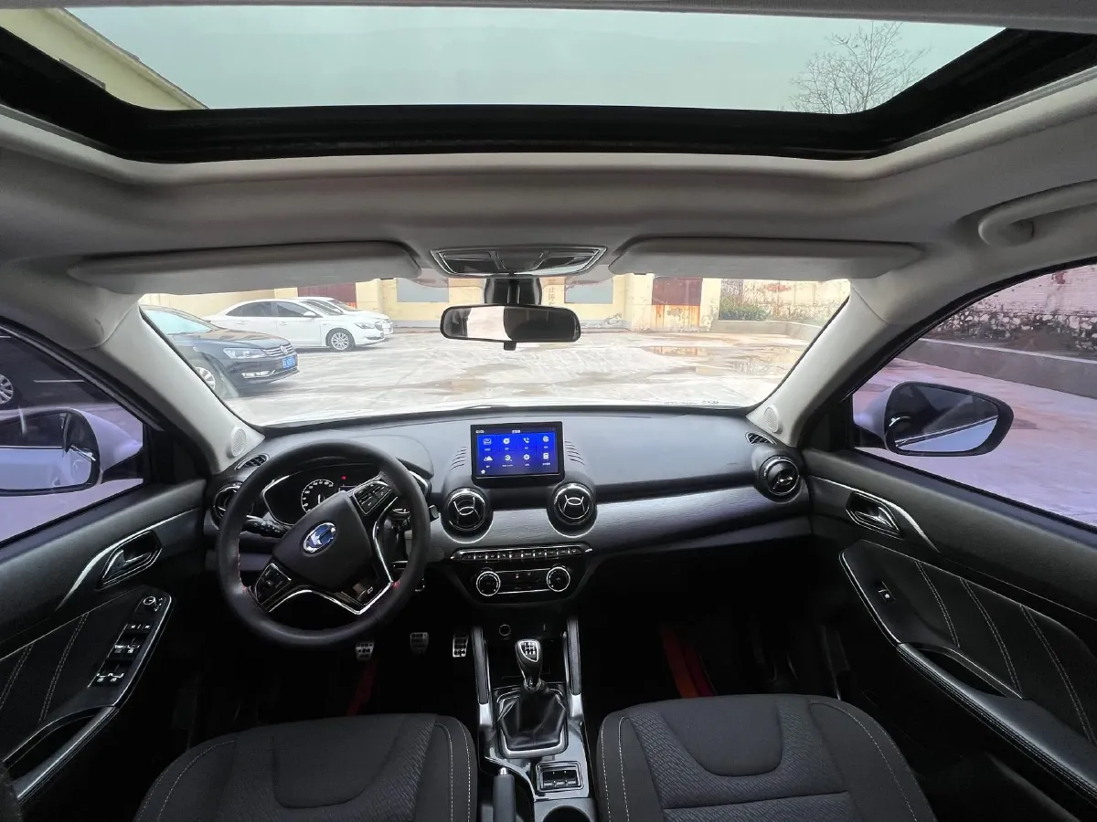 2016 BAIC ChangHe Q35 1.5L 116HP L4 5MT,autocango,china used car exporter,china ev exporter,chinese used car exporter,chinese used ev exporter