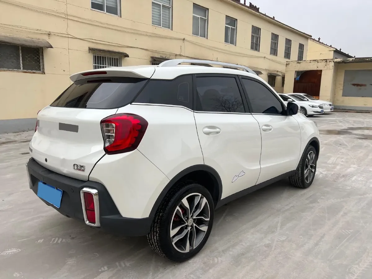 2016 BAIC ChangHe Q35 1.5L 116HP L4 5MT,autocango,china used car exporter,china ev exporter,chinese used car exporter,chinese used ev exporter