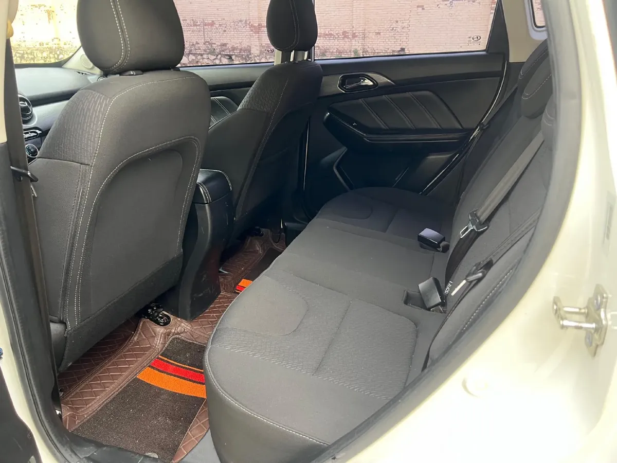 2016 BAIC ChangHe Q35 1.5L 116HP L4 5MT,autocango,china used car exporter,china ev exporter,chinese used car exporter,chinese used ev exporter