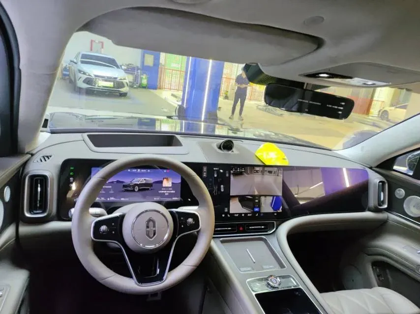 2025 AITO AITO M9 REEV 160HP REEV 52KWH,autocango,china used car exporter,china ev exporter,chinese used car exporter,chinese used ev exporter