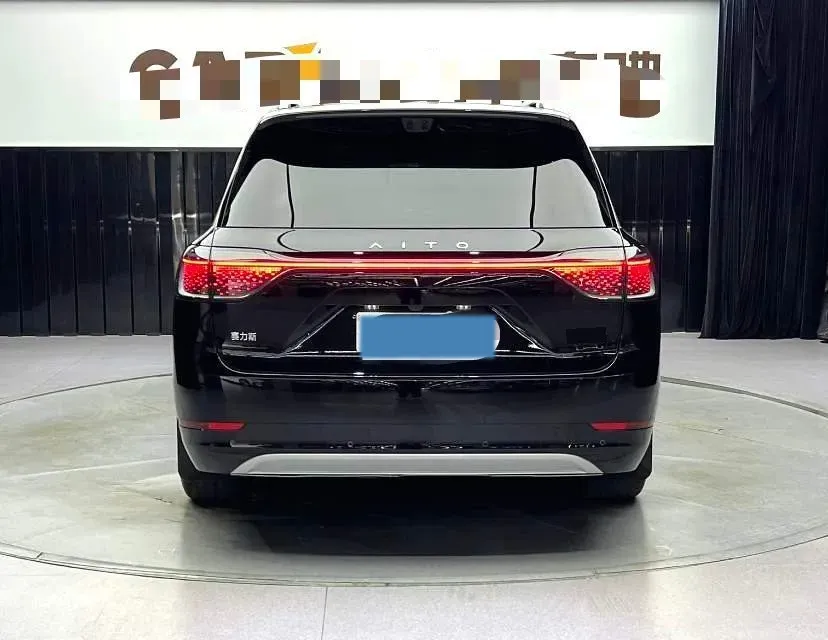 2025 AITO AITO M9 REEV 160HP REEV 52KWH,autocango,china used car exporter,china ev exporter,chinese used car exporter,chinese used ev exporter