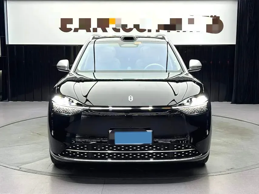 2025 AITO AITO M9 REEV 160HP REEV 52KWH,autocango,china used car exporter,china ev exporter,chinese used car exporter,chinese used ev exporter