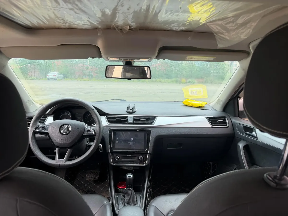 2020 Skoda Rapid 1.5L 112HP L4 6AT,autocango,china used car exporter,china ev exporter,chinese used car exporter,chinese used ev exporter