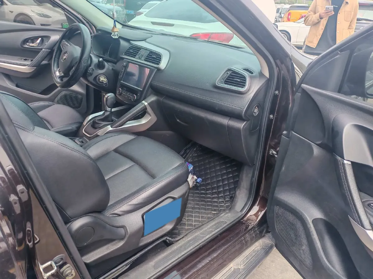 2019 Renault Kadjar 2.0L 150HP L4 CVT,autocango,china used car exporter,china ev exporter,chinese used car exporter,chinese used ev exporter