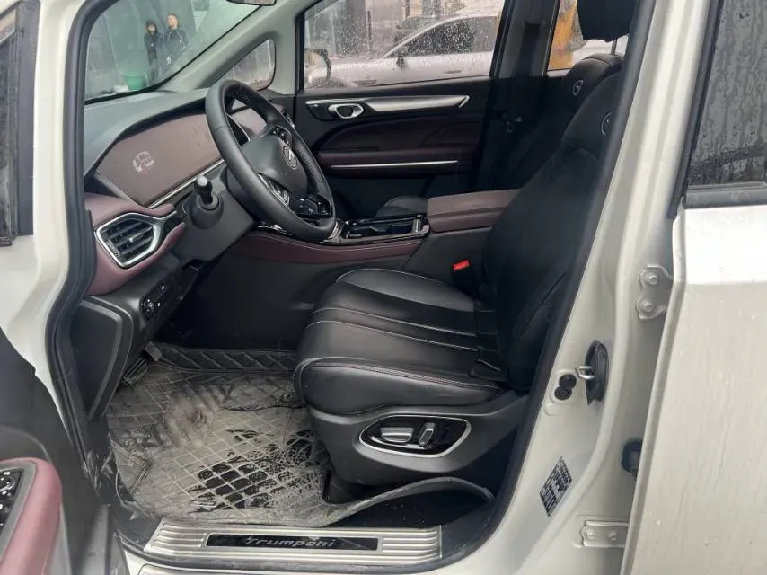 2023 GAC Trumpchi M6 1.5T 177HP L4 7DCT,autocango,china used car exporter,china ev exporter,chinese used car exporter,chinese used ev exporter