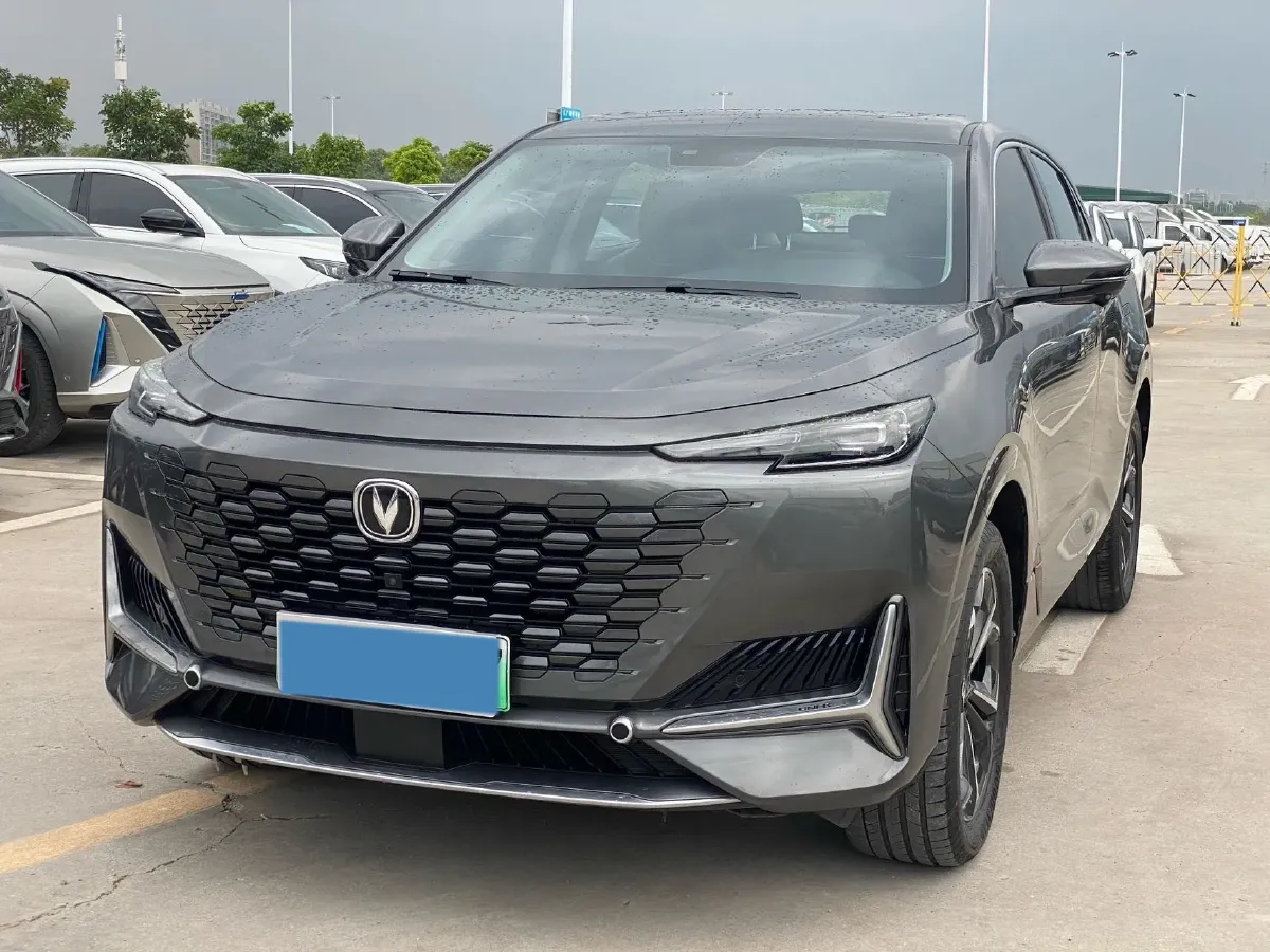 2022 ChangAn UNI-K iDD 1.5T 170HP L4 6TCT PHEV 30.74KWH,autocango,china used car exporter,china ev exporter,chinese used car exporter,chinese used ev exporter