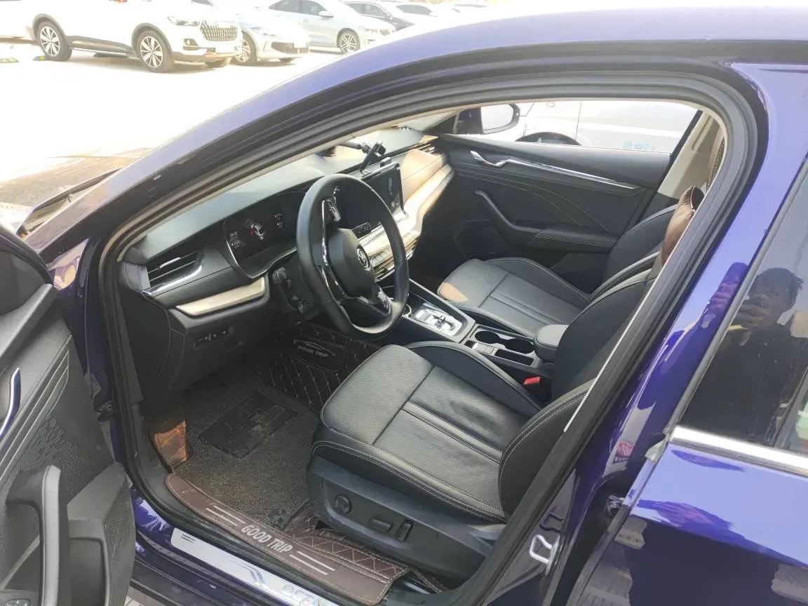 2023 Skoda Octavia 1.4T 150HP L4 7DCT,autocango,china used car exporter,china ev exporter,chinese used car exporter,chinese used ev exporter