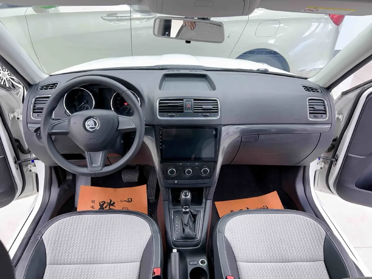 2017 Skoda Yeti 1.4T 150HP L4 7DCT,autocango,china used car exporter,china ev exporter,chinese used car exporter,chinese used ev exporter