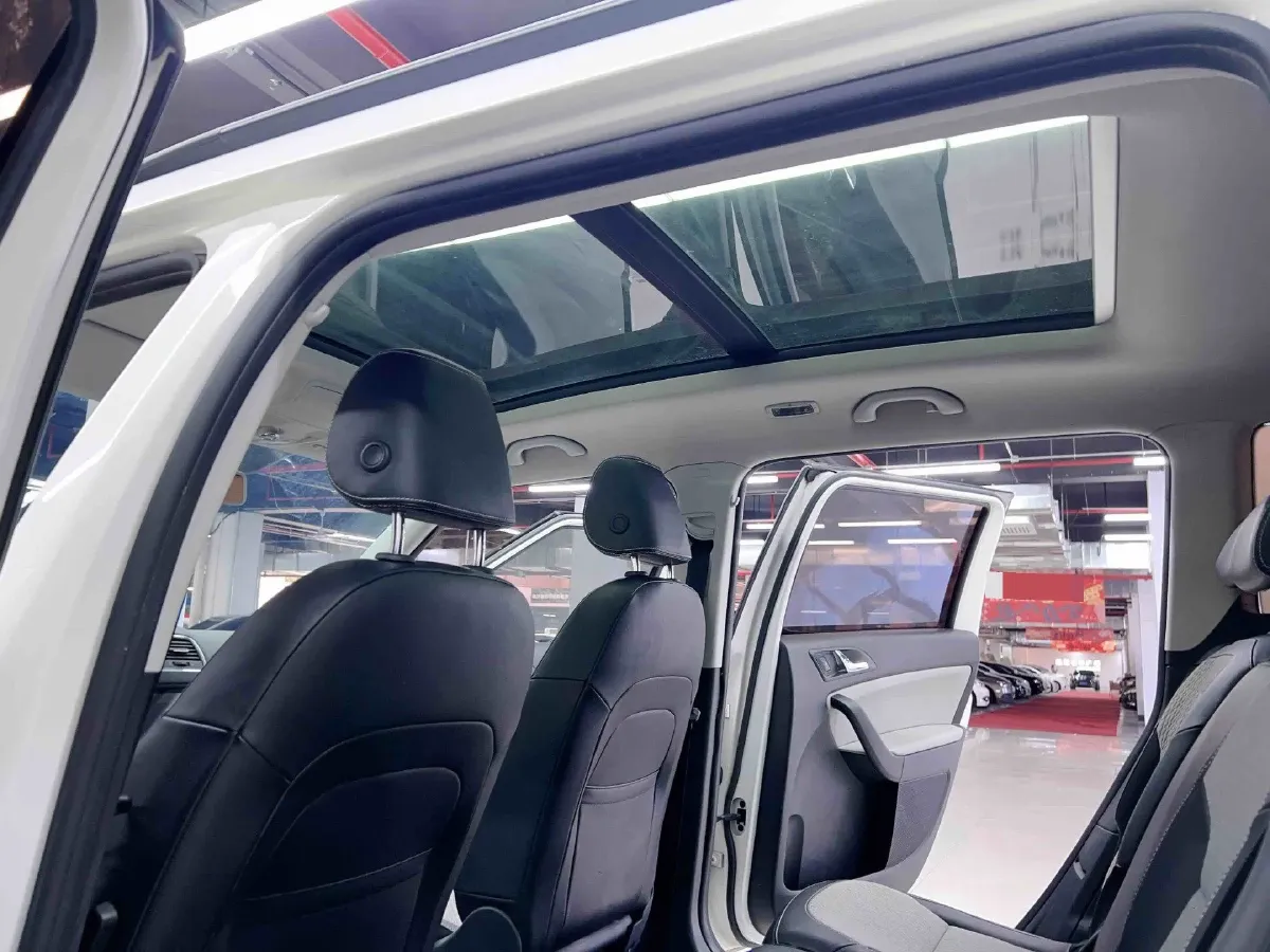 2017 Skoda Yeti 1.4T 150HP L4 7DCT,autocango,china used car exporter,china ev exporter,chinese used car exporter,chinese used ev exporter