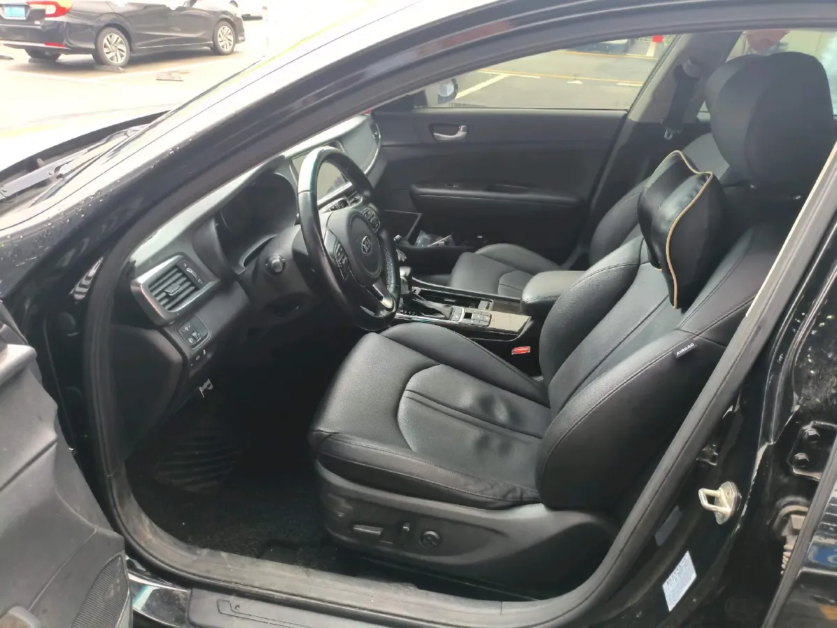 2016 Kia K5 2.0L 161HP L4 6AT,autocango,china used car exporter,china ev exporter,chinese used car exporter,chinese used ev exporter