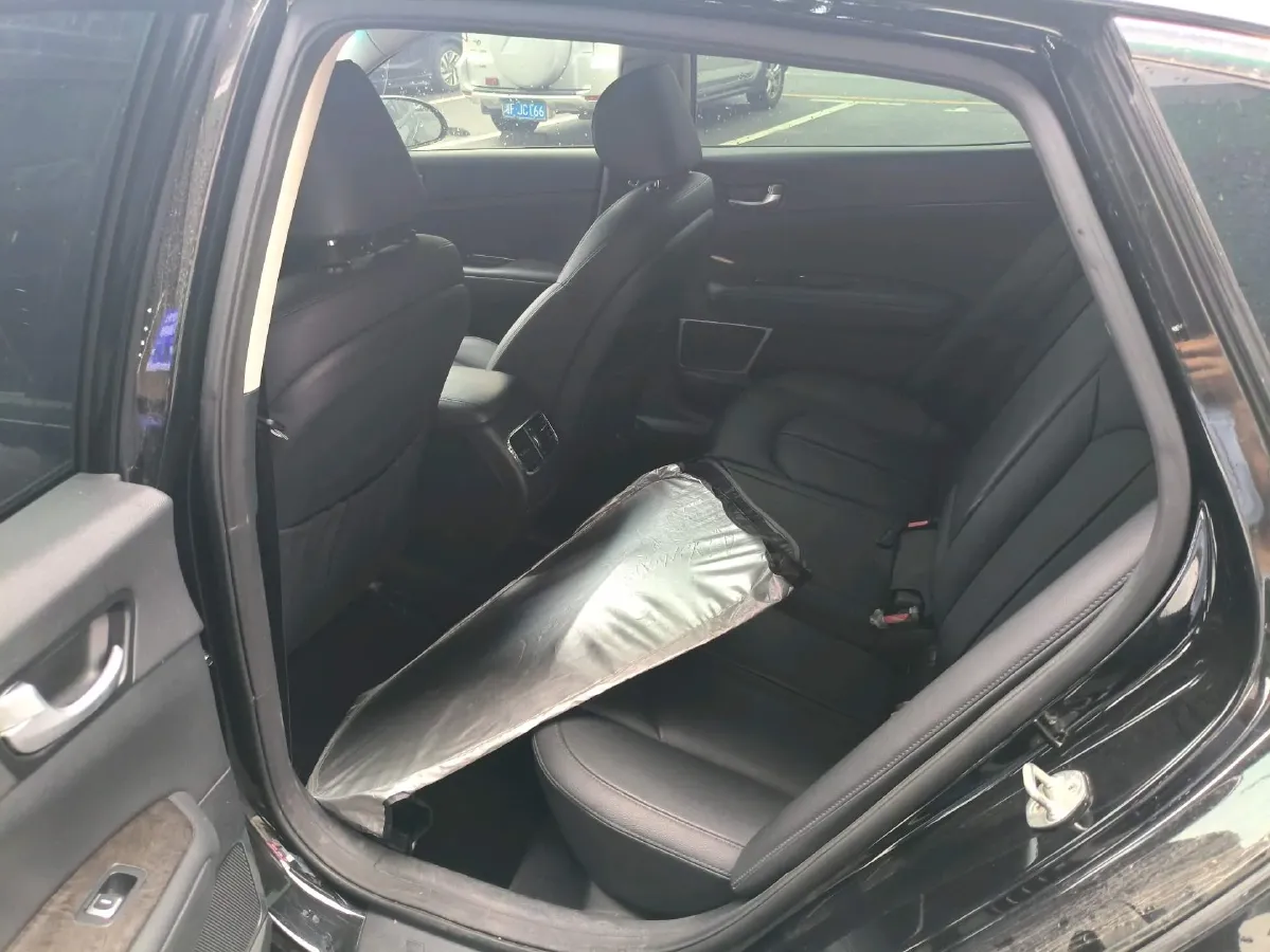 2016 Kia K5 2.0L 161HP L4 6AT,autocango,china used car exporter,china ev exporter,chinese used car exporter,chinese used ev exporter