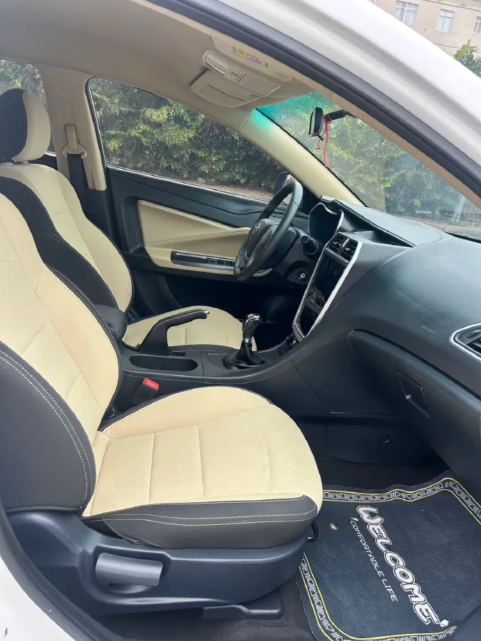 2017 HaiMa Family 1.6L 125HP L4 6MT,autocango,china used car exporter,china ev exporter,chinese used car exporter,chinese used ev exporter