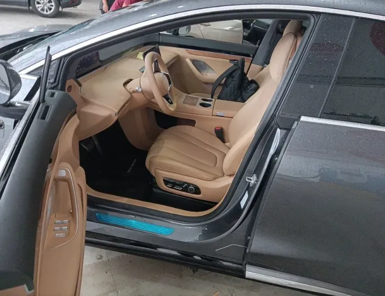 2025 Luxeed R7 REEV 156HP REEV 37KWH,autocango,china used car exporter,china ev exporter,chinese used car exporter,chinese used ev exporter