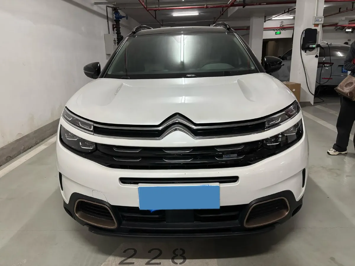 2021 Citroen C5 Aircross 1.6T 170HP L4 8AT,autocango,china used car exporter,china ev exporter,chinese used car exporter,chinese used ev exporter
