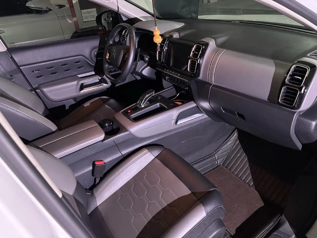 2021 Citroen C5 Aircross 1.6T 170HP L4 8AT,autocango,china used car exporter,china ev exporter,chinese used car exporter,chinese used ev exporter