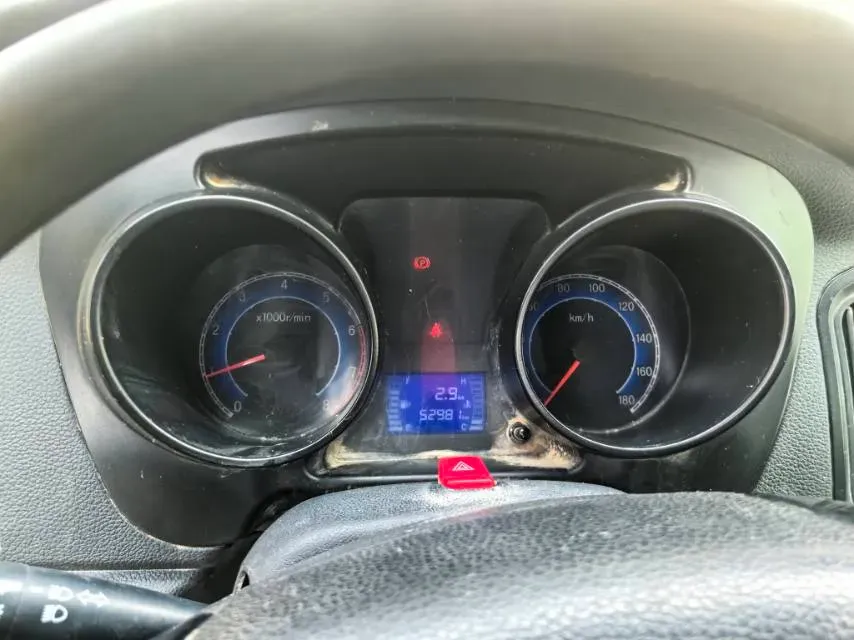 2024 DongFeng DFSK D71 Plus 2.0L 136HP L4 5MT,autocango,china used car exporter,china ev exporter,chinese used car exporter,chinese used ev exporter