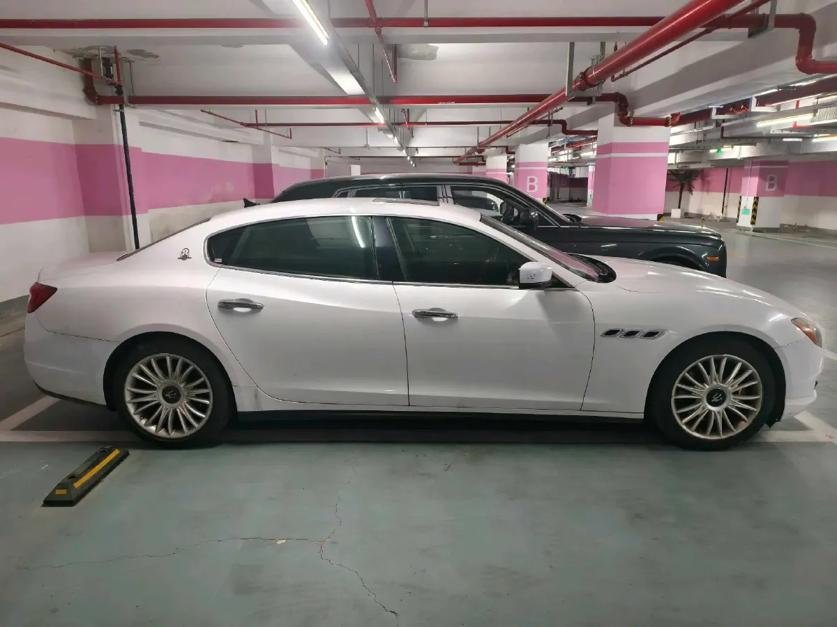 2013 Maserati Quattroporte 3.0T 330HP V6 8AT,autocango,china used car exporter,china ev exporter,chinese used car exporter,chinese used ev exporter