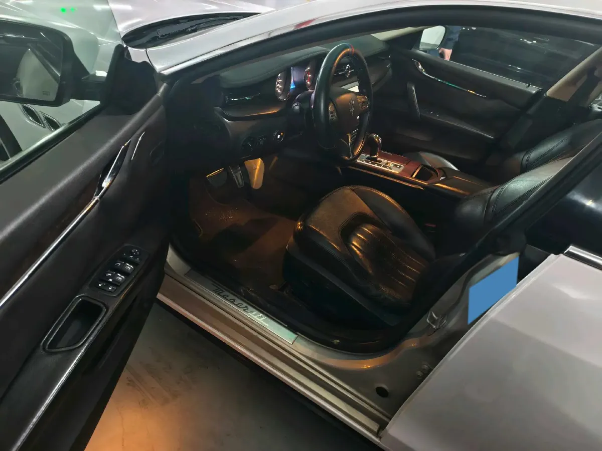 2013 Maserati Quattroporte 3.0T 330HP V6 8AT,autocango,china used car exporter,china ev exporter,chinese used car exporter,chinese used ev exporter