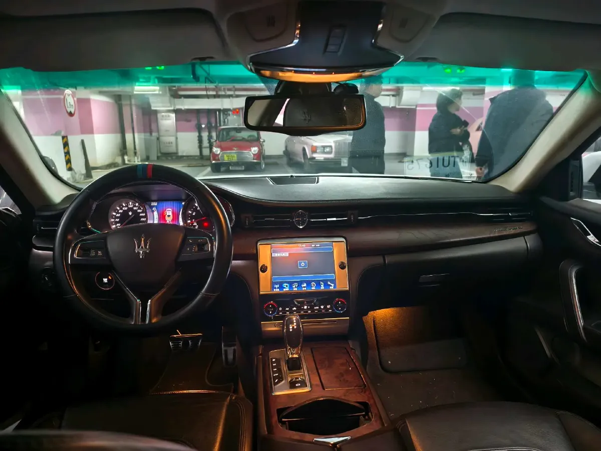 2013 Maserati Quattroporte 3.0T 330HP V6 8AT,autocango,china used car exporter,china ev exporter,chinese used car exporter,chinese used ev exporter